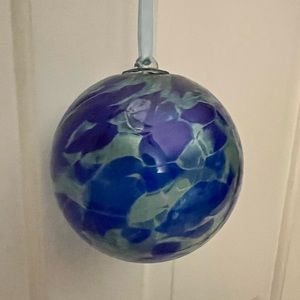 ⭐️Host Pick⭐️ Glass Ornament Blue Abbott Collection from Romania